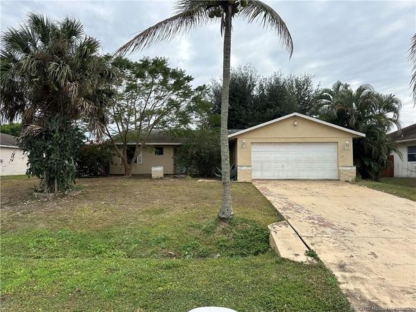 1664 SW Paar Drive, Port St Lucie, FL 34953