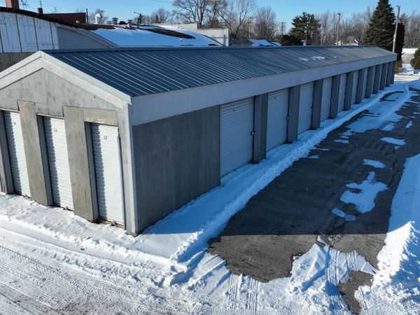 121 S Railroad, Medaryville, IN 47957