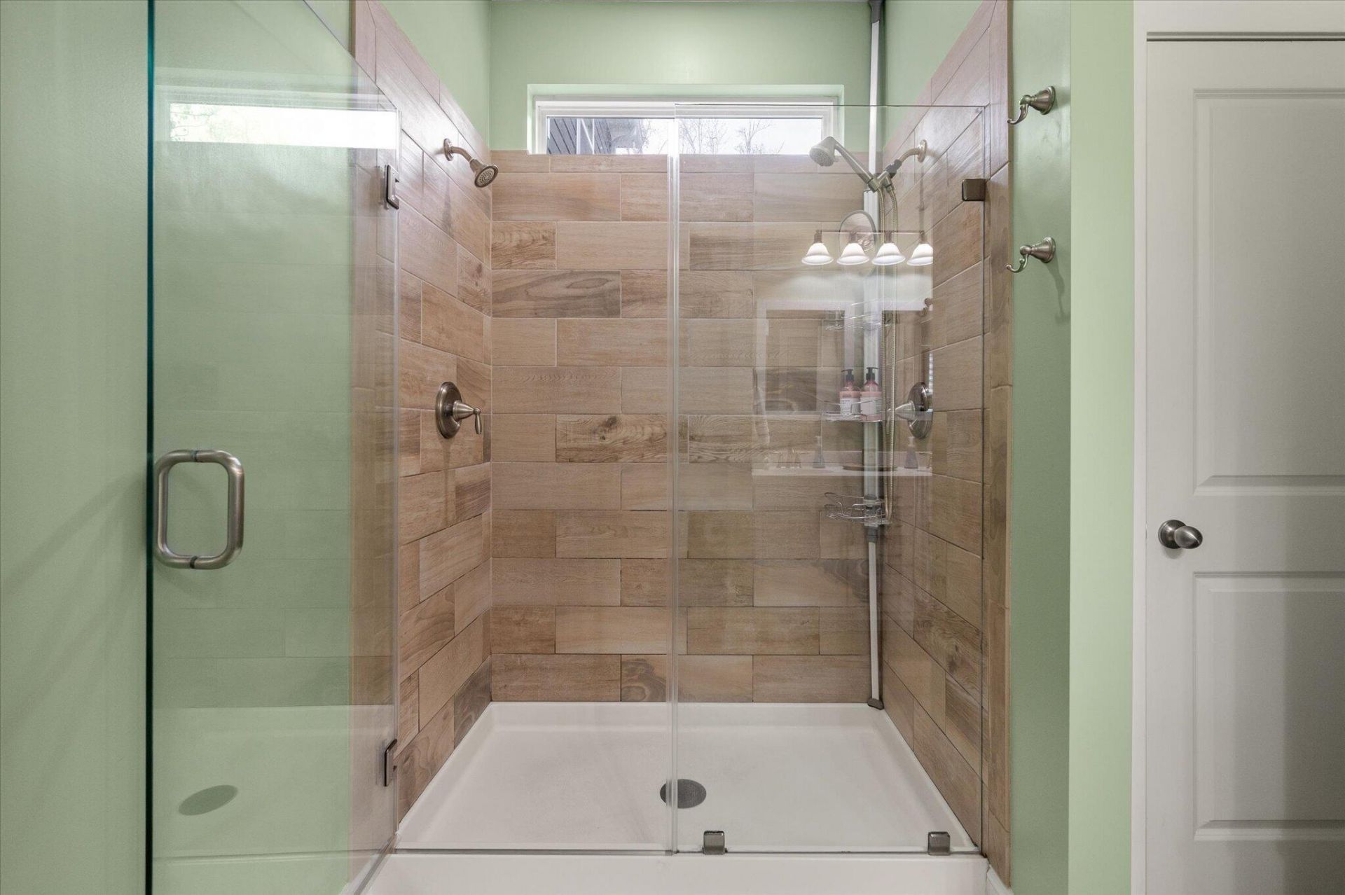 2869 Claybrook Street Photo 18