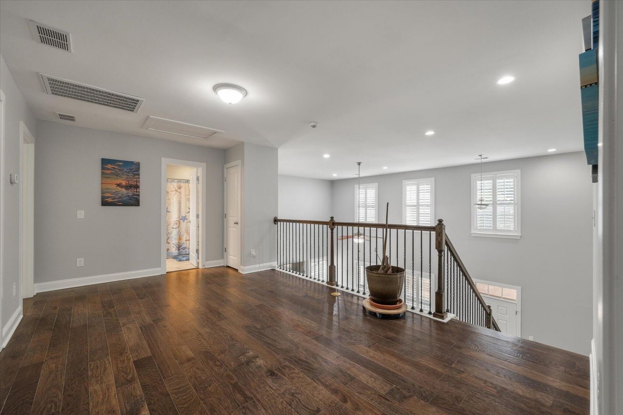 2869 Claybrook Street Photo 21