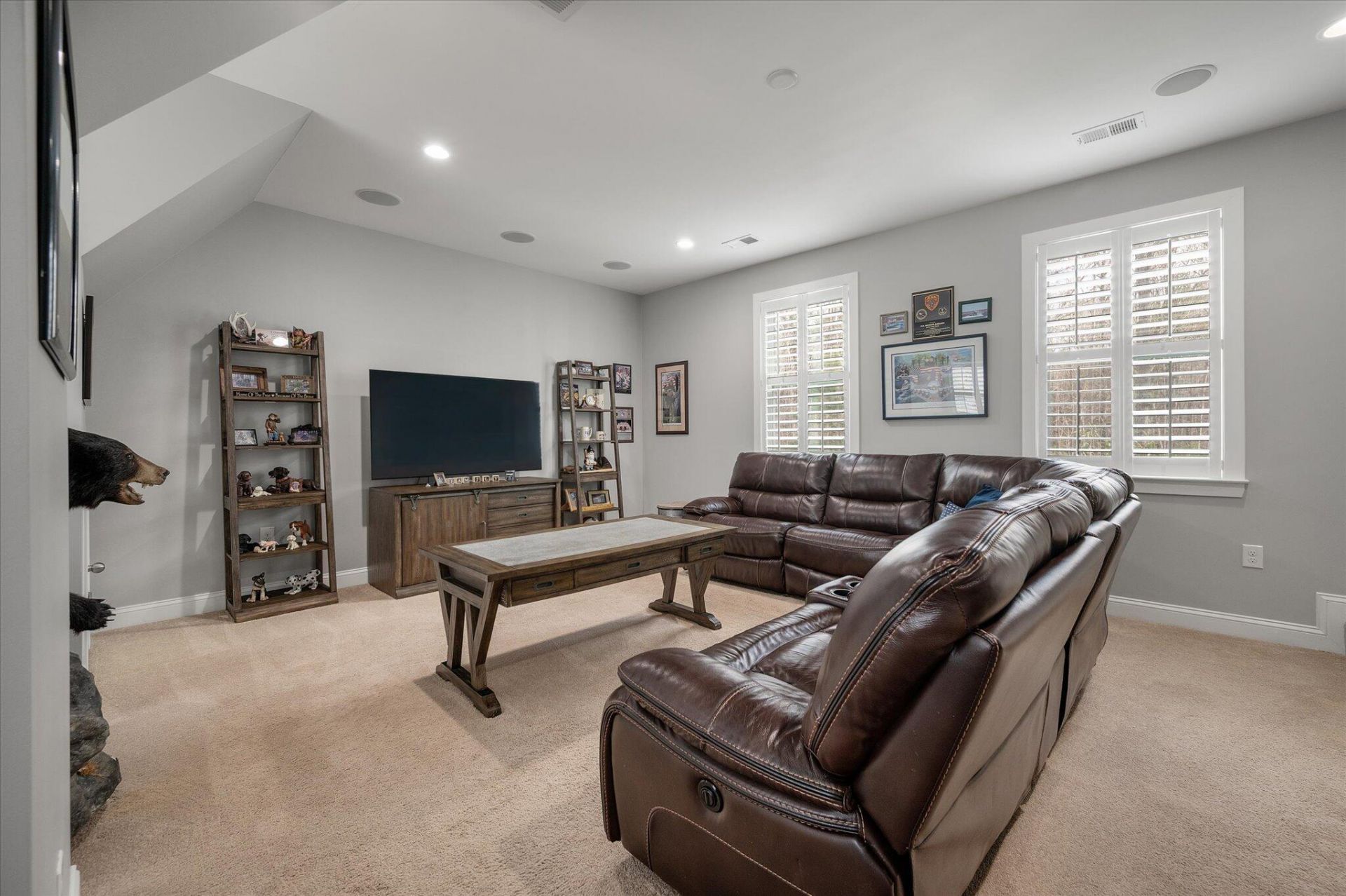 2869 Claybrook Street Photo 29