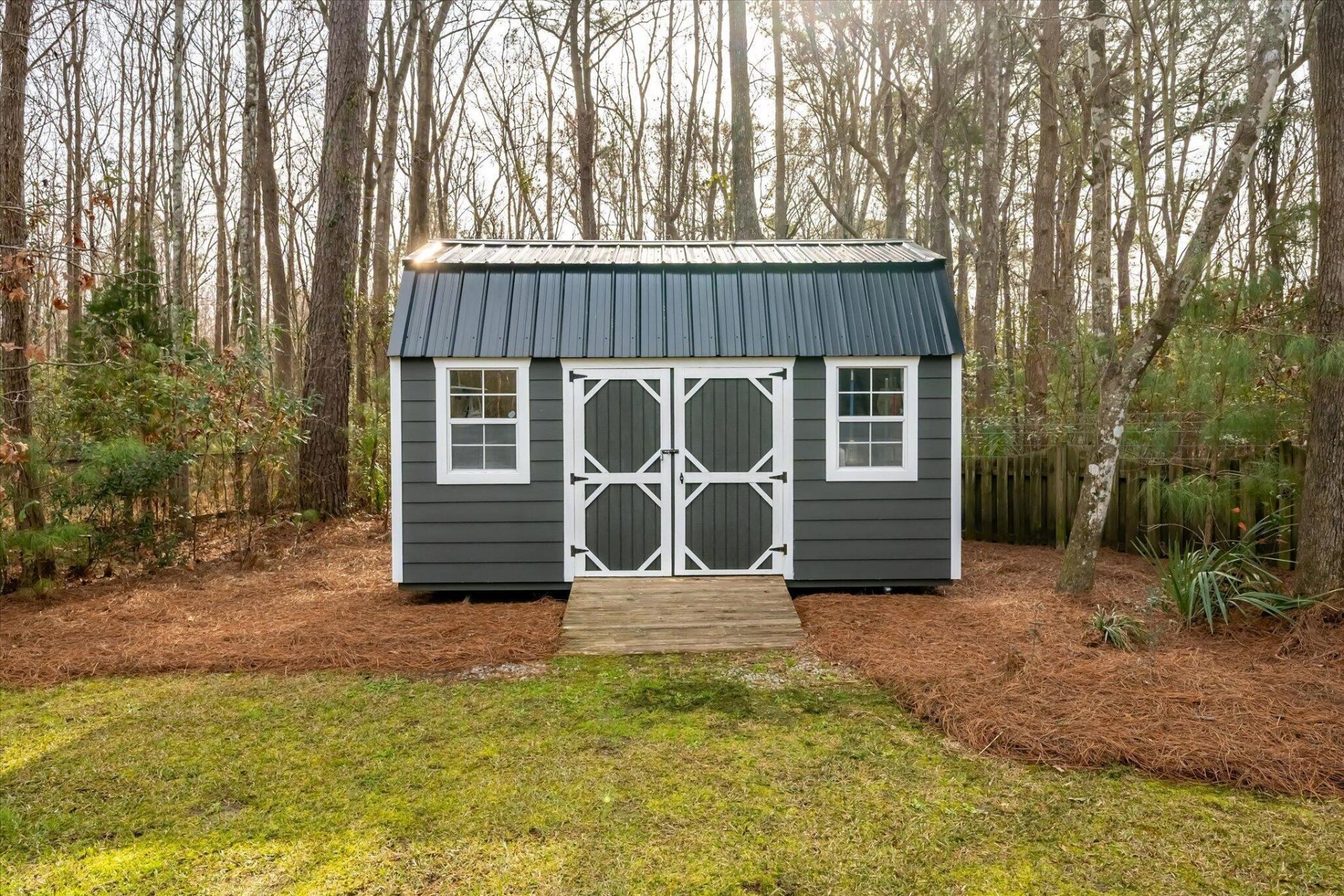 2869 Claybrook Street Photo 39