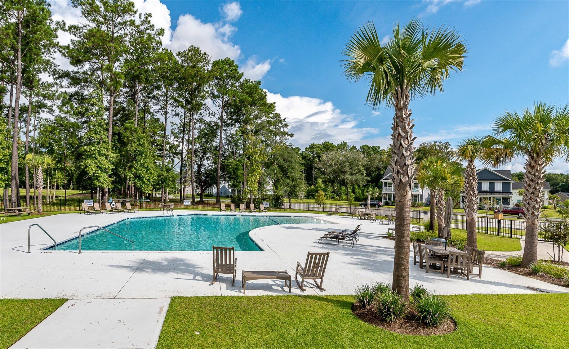 2869 Claybrook Street Photo 45