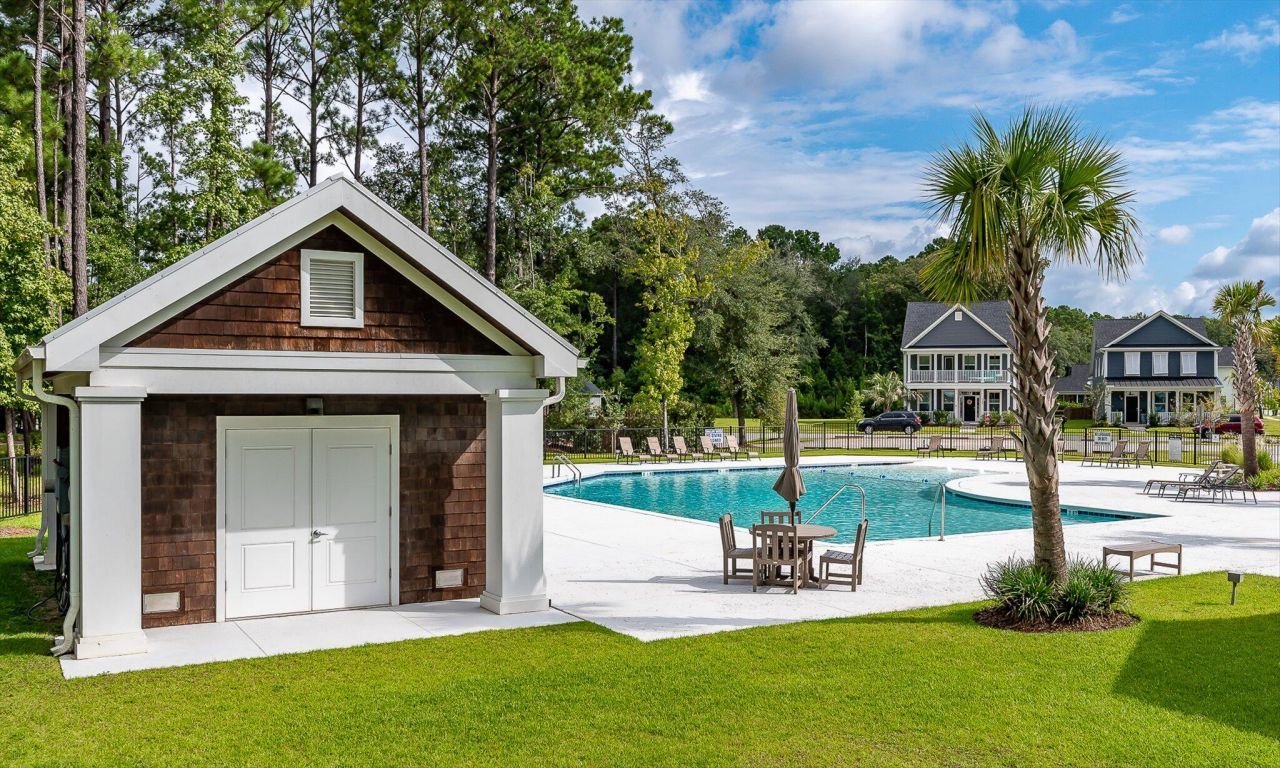 2869 Claybrook Street Photo 45