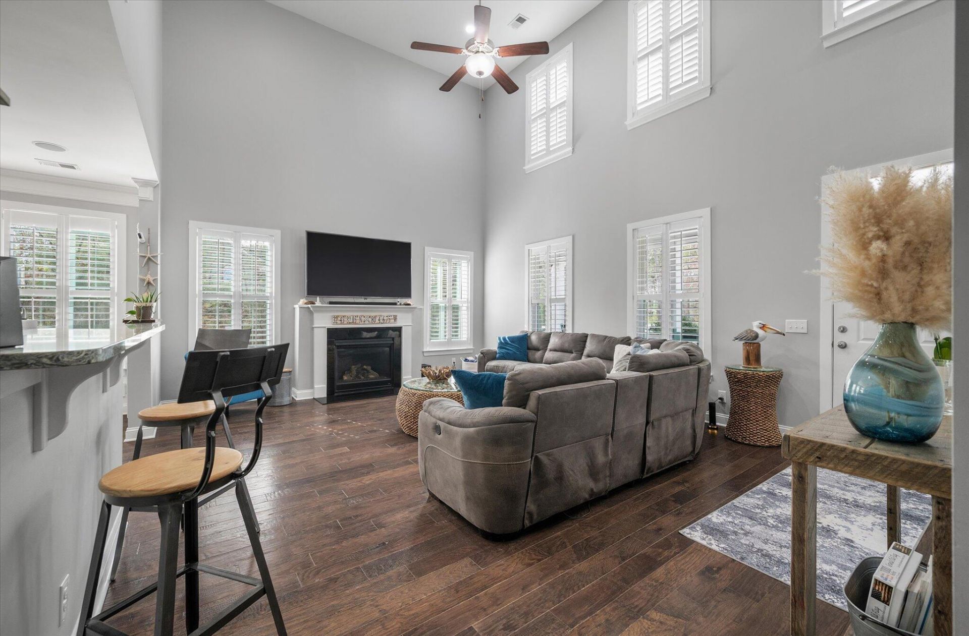 2869 Claybrook Street Photo 6