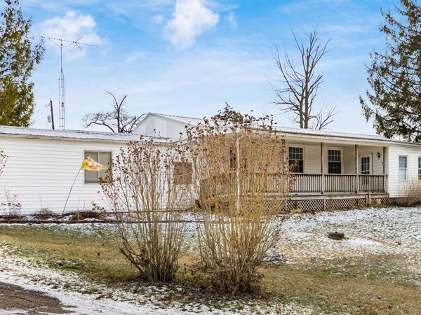 9390 Perryton Road, Frazeysburg, OH 43822