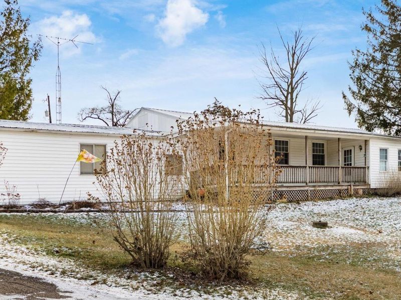 9390 Perryton Road, Frazeysburg, OH 43822 Photo 1