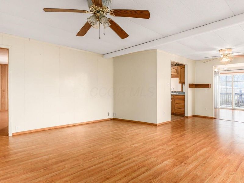 9390 Perryton Road, Frazeysburg, OH 43822 Photo 12