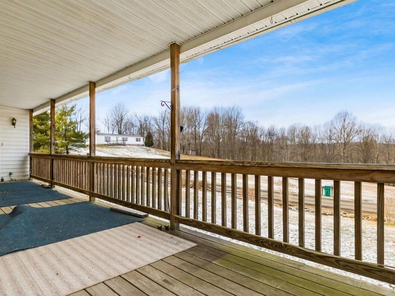9390 Perryton Road, Frazeysburg, OH 43822 Photo 3