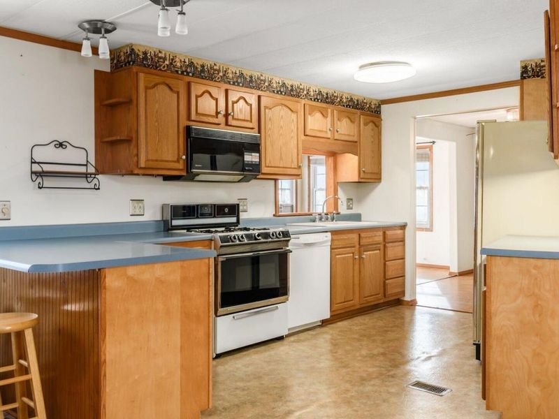 9390 Perryton Road, Frazeysburg, OH 43822 Photo 8