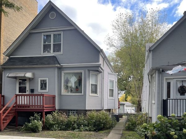 6065 N Hermitage Avenue, Chicago, IL 60660