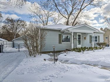 539 Fowler Street, Howell, MI 48843