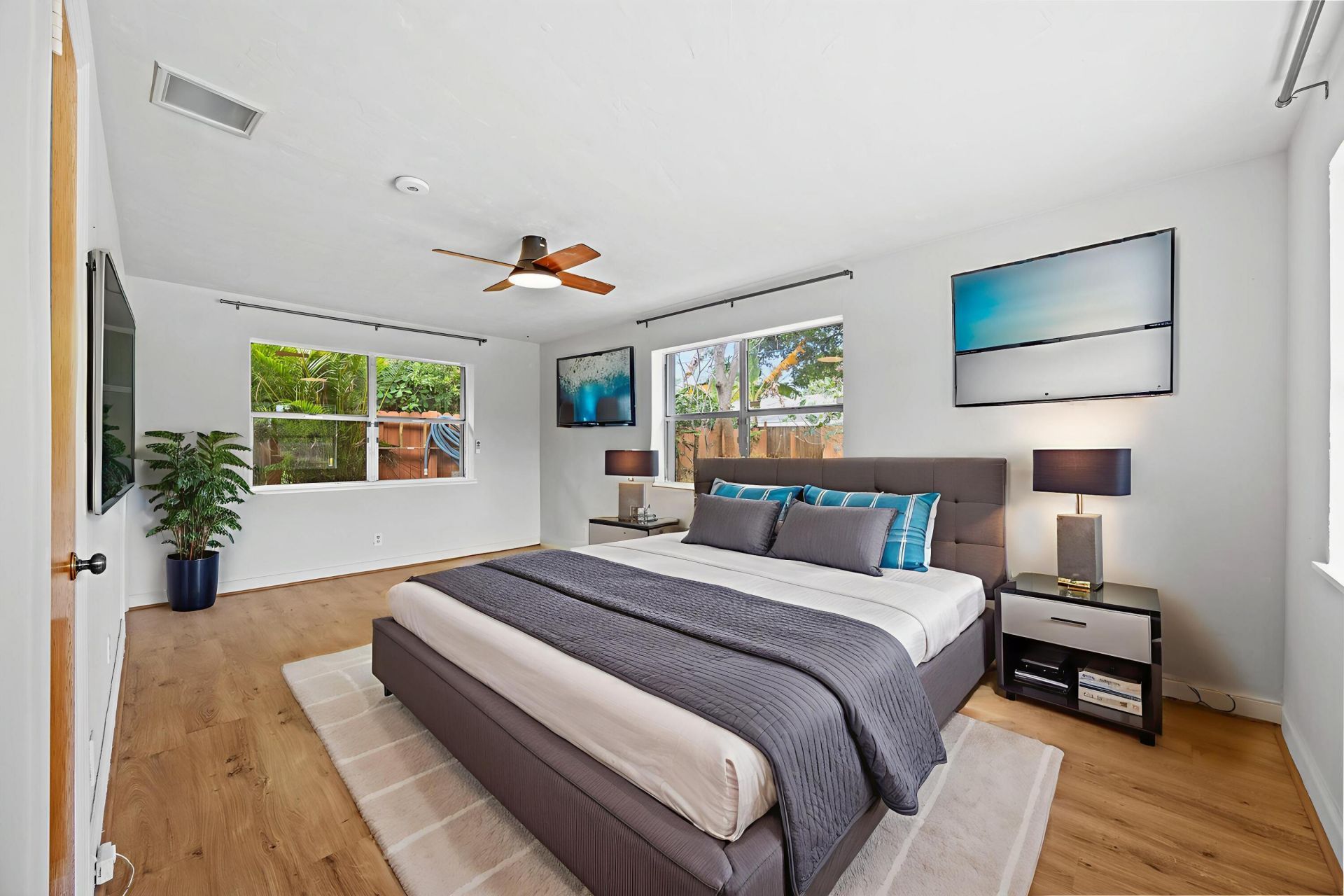 723 SW 27th Terrace, Boynton Beach, FL 33435 Photo