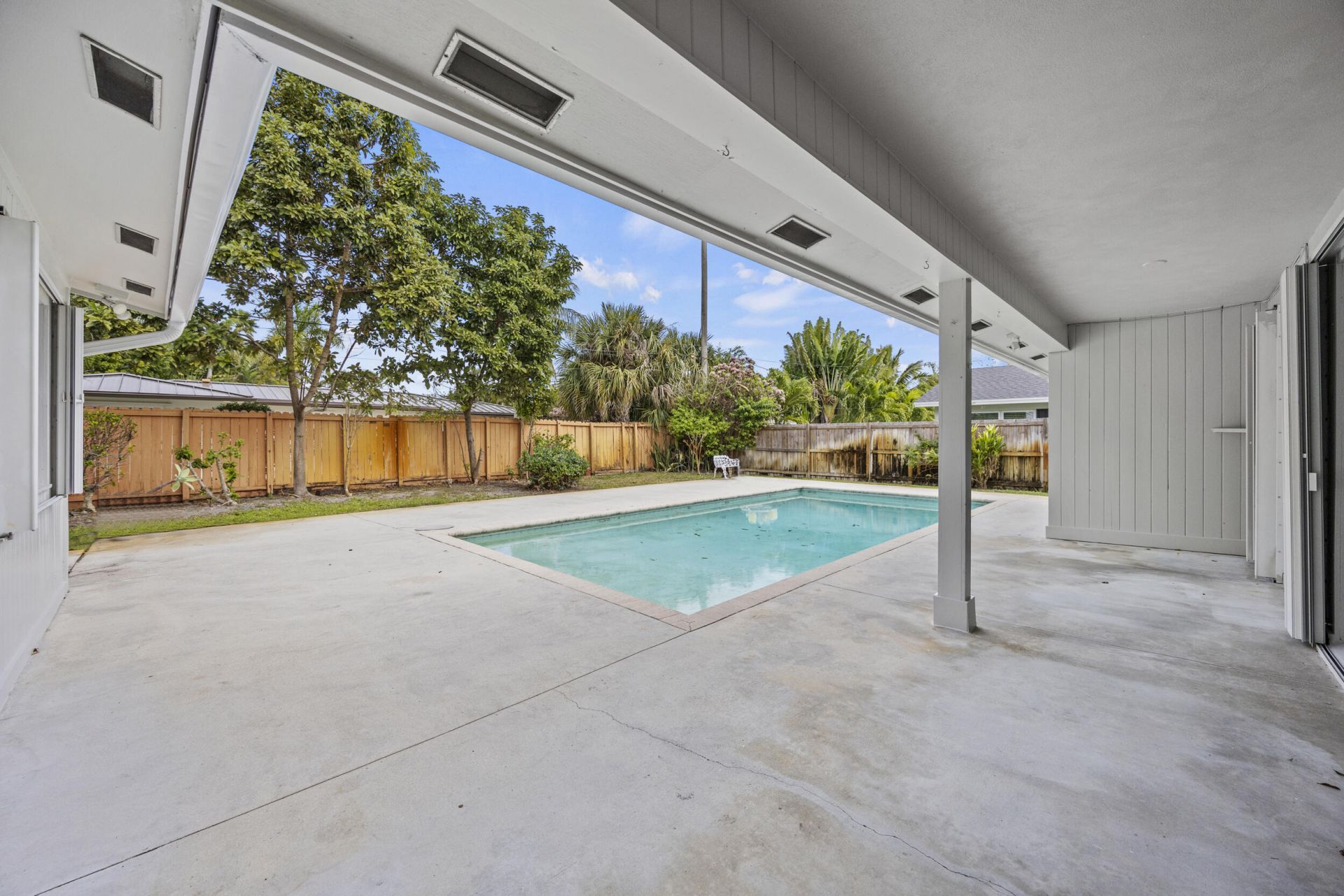 723 SW 27th Terrace, Boynton Beach, FL 33435 Photo