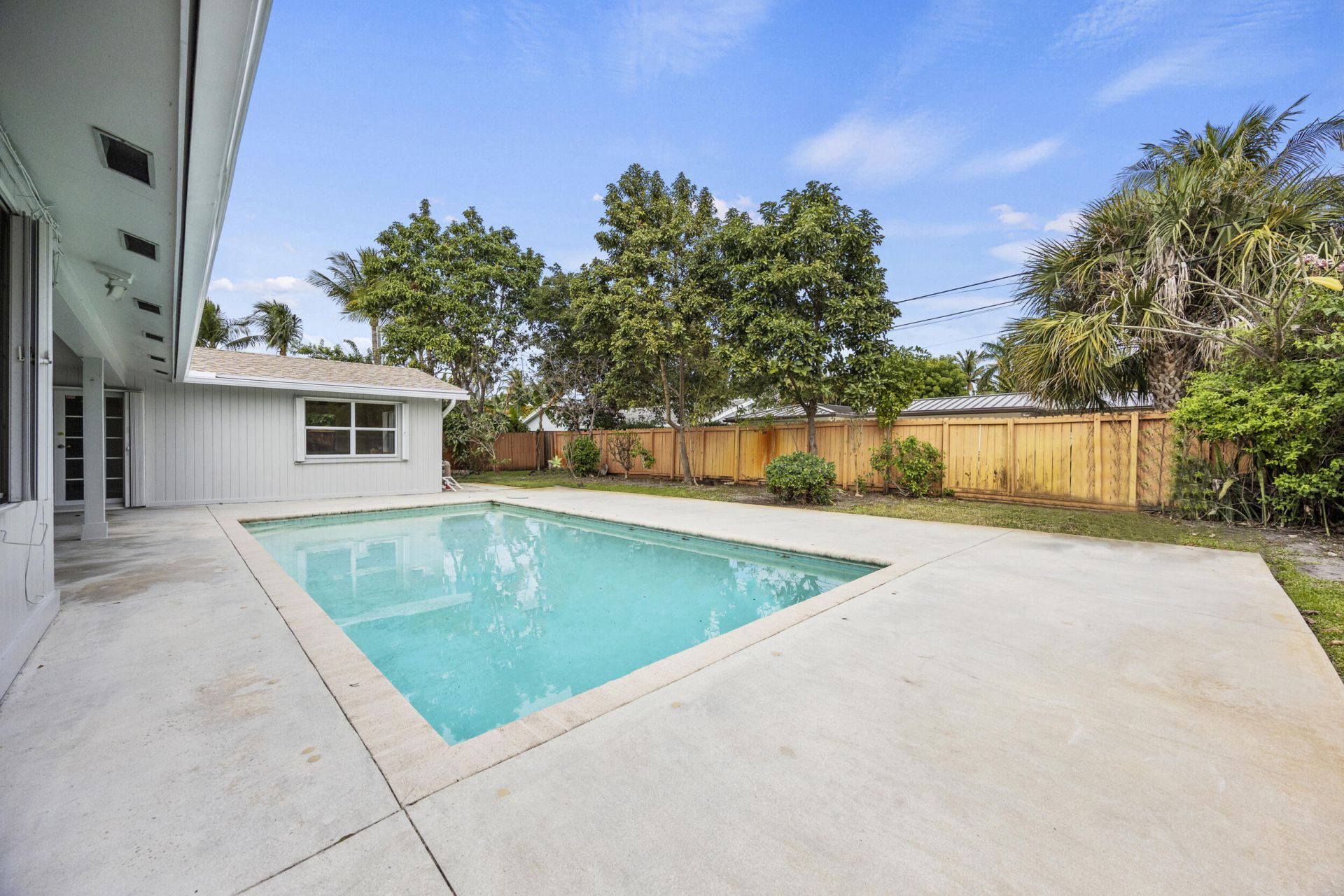 723 SW 27th Terrace, Boynton Beach, FL 33435 Photo