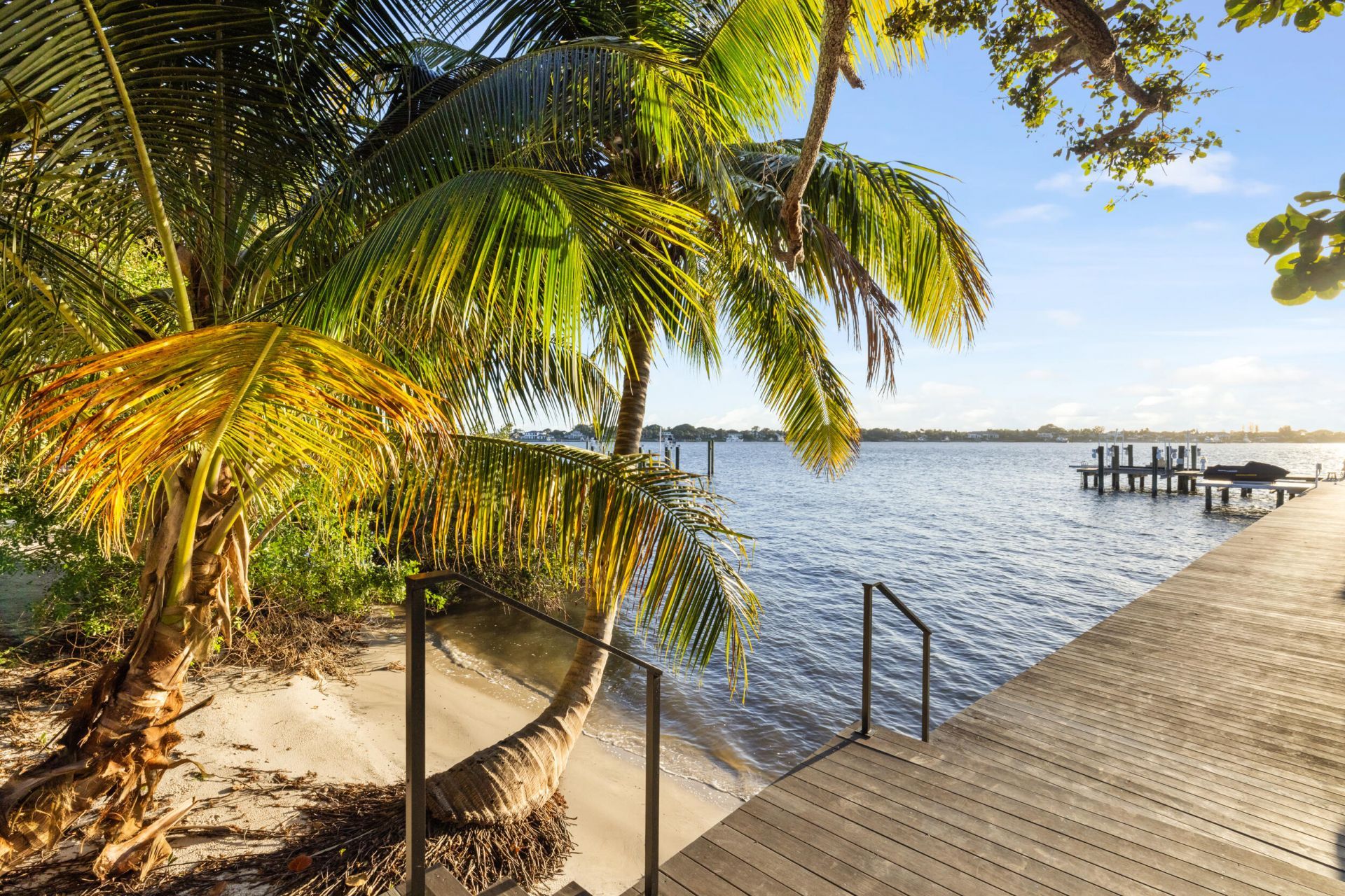 109 S River Road, Sewalls Point, FL 34996 Photo