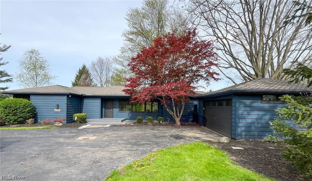 4775 Som Center Road, Moreland Hills, OH 44022 Main Photo