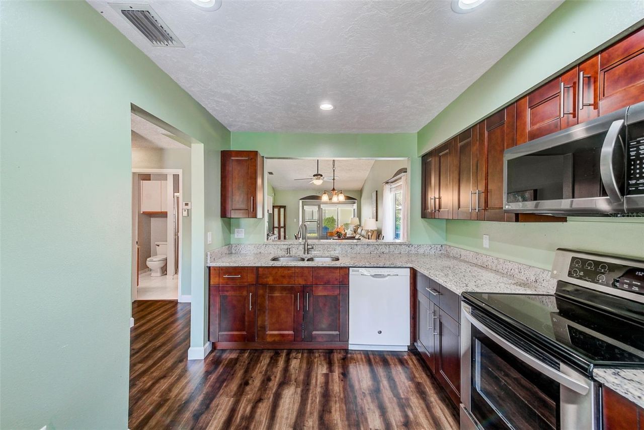 6040 27th Street W, Bradenton, FL 34207 Photo