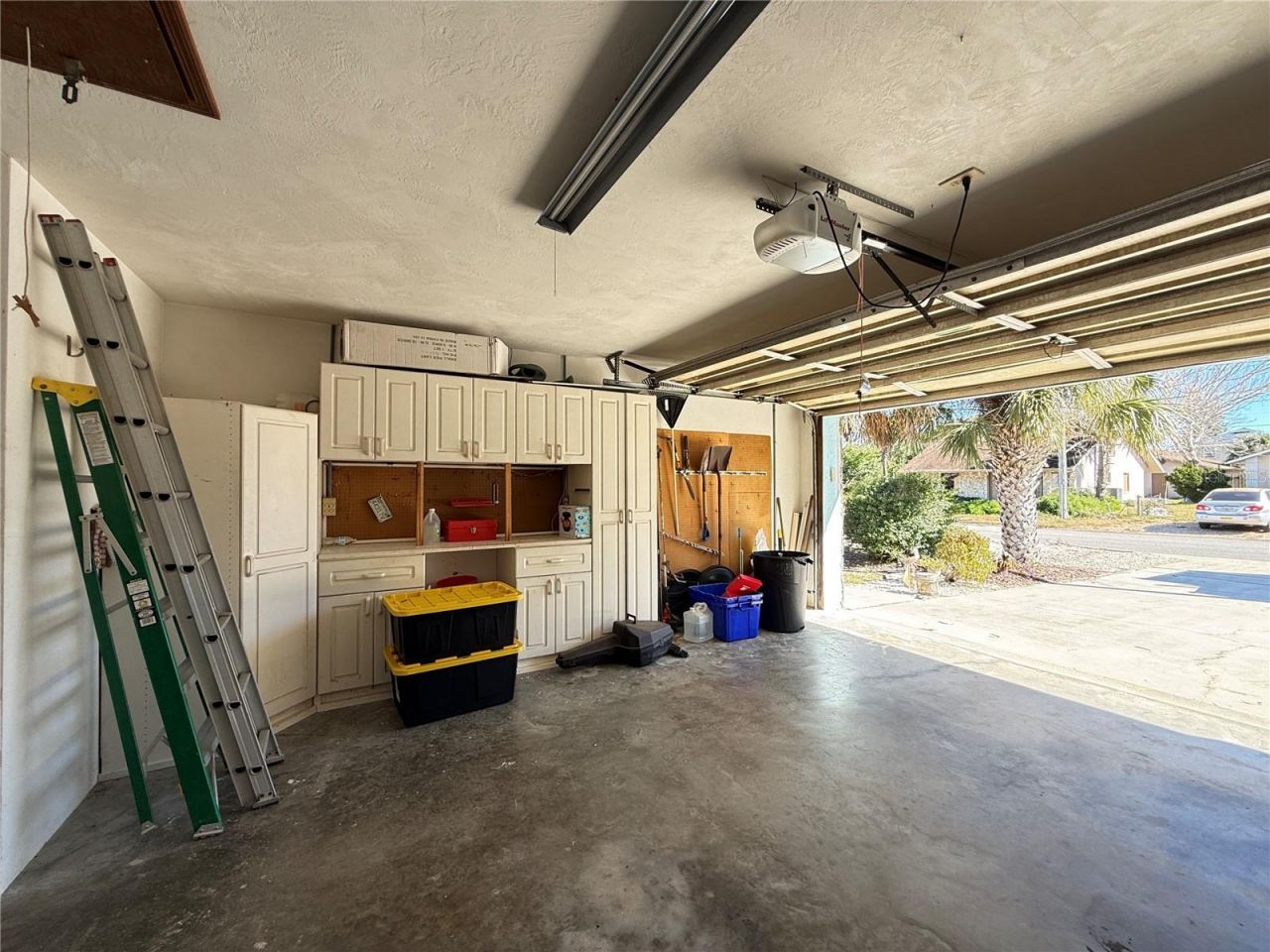 828 E 23rd Avenue, New Smyrna Beach, FL 32169 Photo