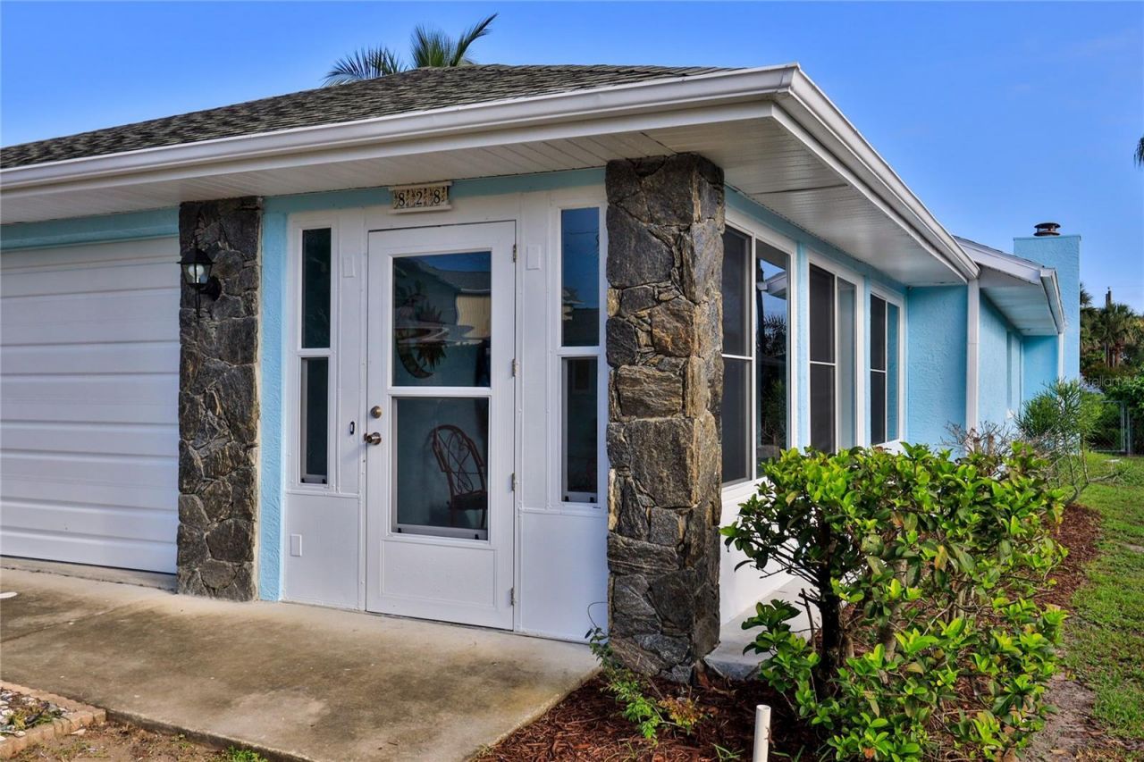 828 E 23rd Avenue, New Smyrna Beach, FL 32169 Photo