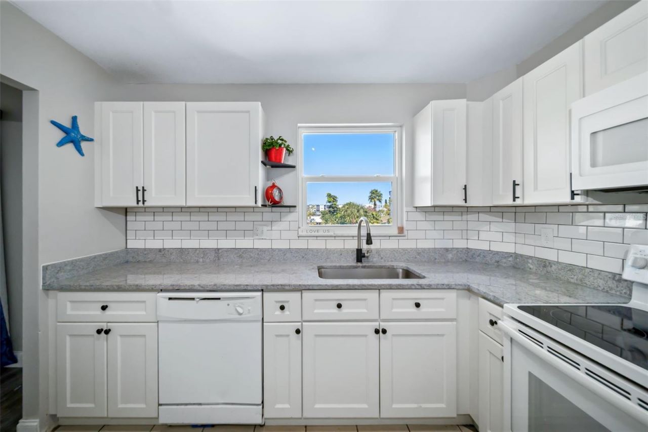 4460 Ironwood Circle, Unit 301A, Bradenton, FL 34209 Photo