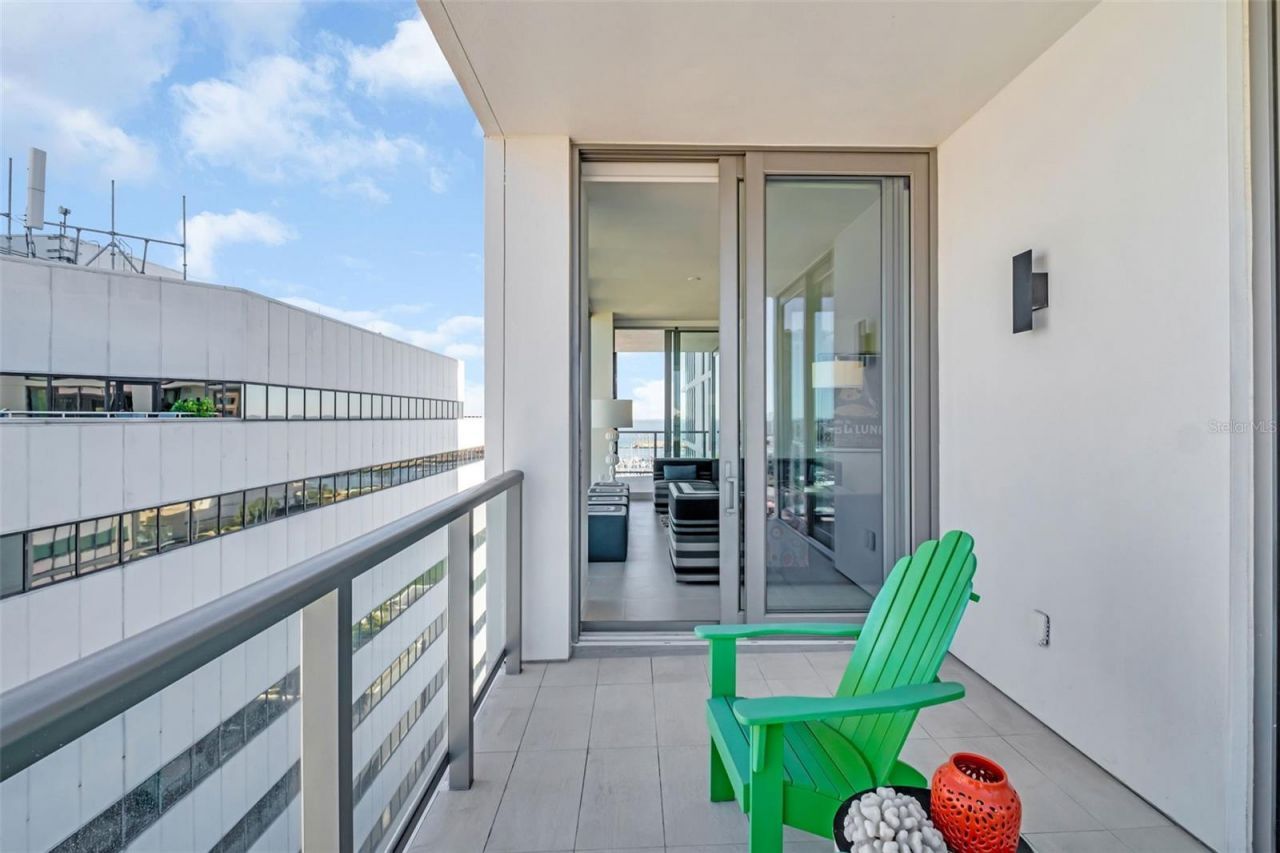 301 1st Street S, Unit 1404, Saint Petersburg, FL 33701 Photo