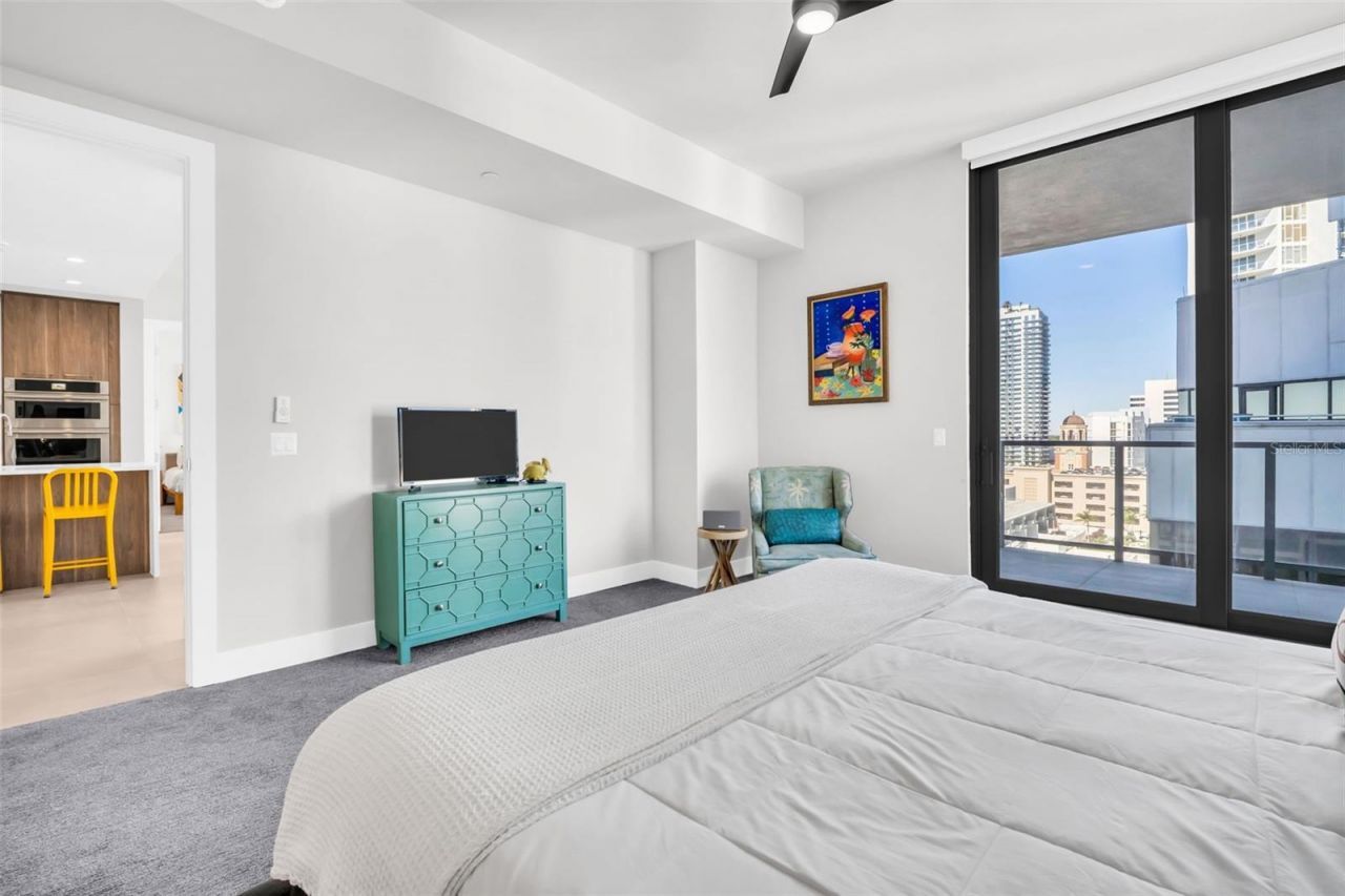 301 1st Street S, Unit 1404, Saint Petersburg, FL 33701 Photo