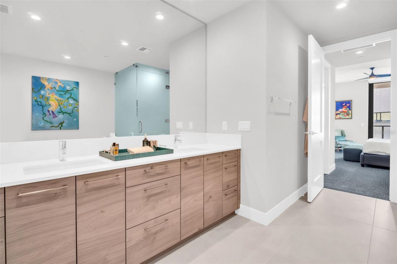 301 1st Street S, Unit 1404, Saint Petersburg, FL 33701 Photo