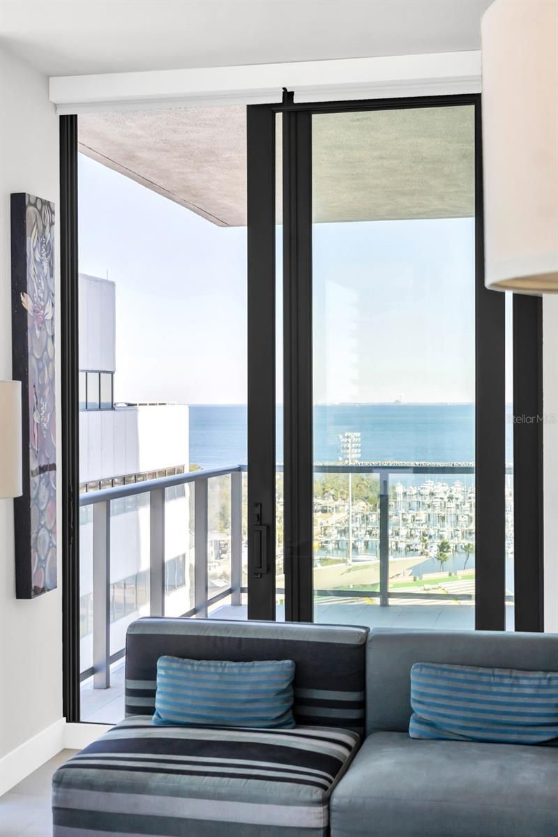 301 1st Street S, Unit 1404, Saint Petersburg, FL 33701 Photo