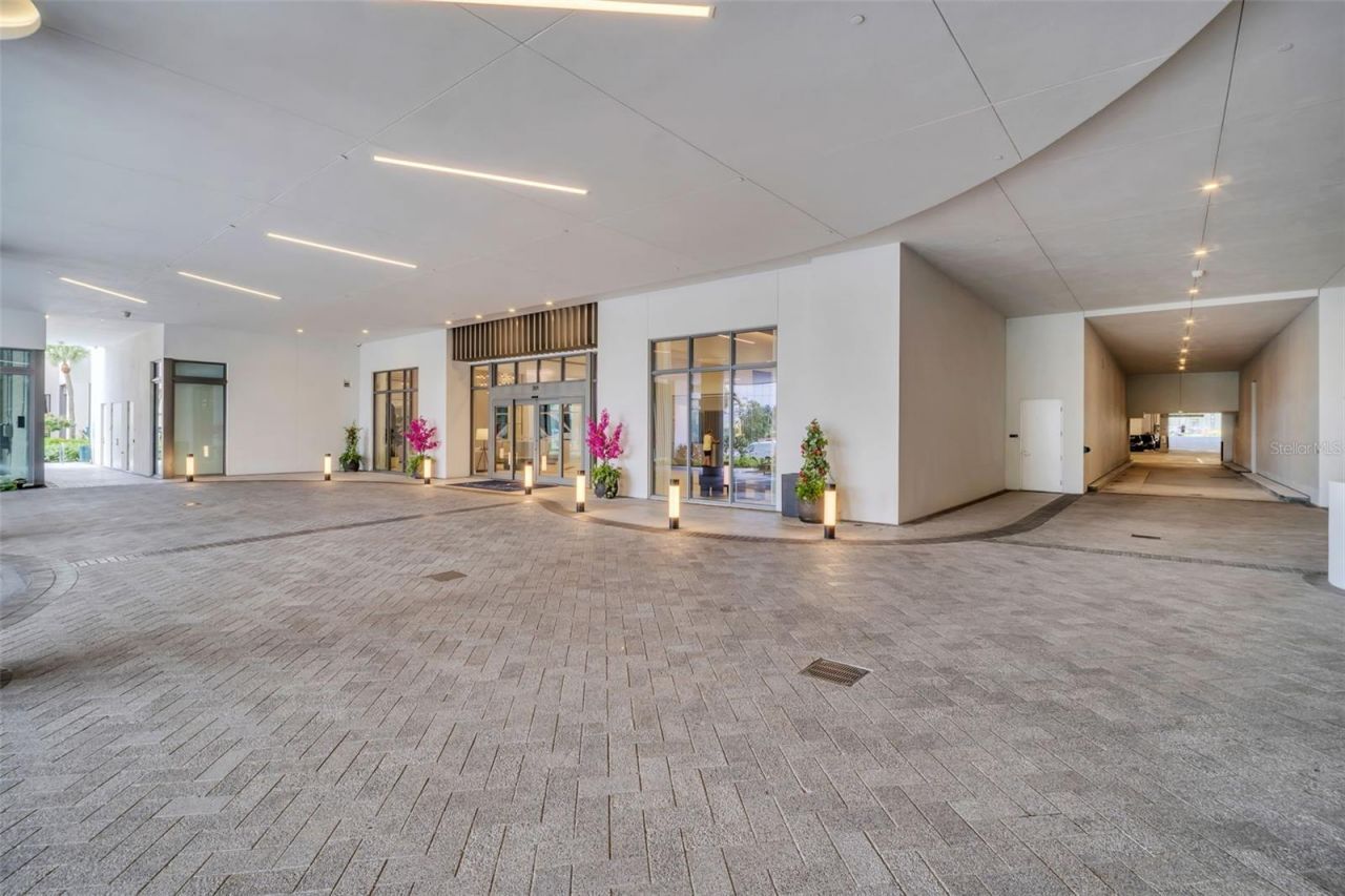 301 1st Street S, Unit 1404, Saint Petersburg, FL 33701 Photo