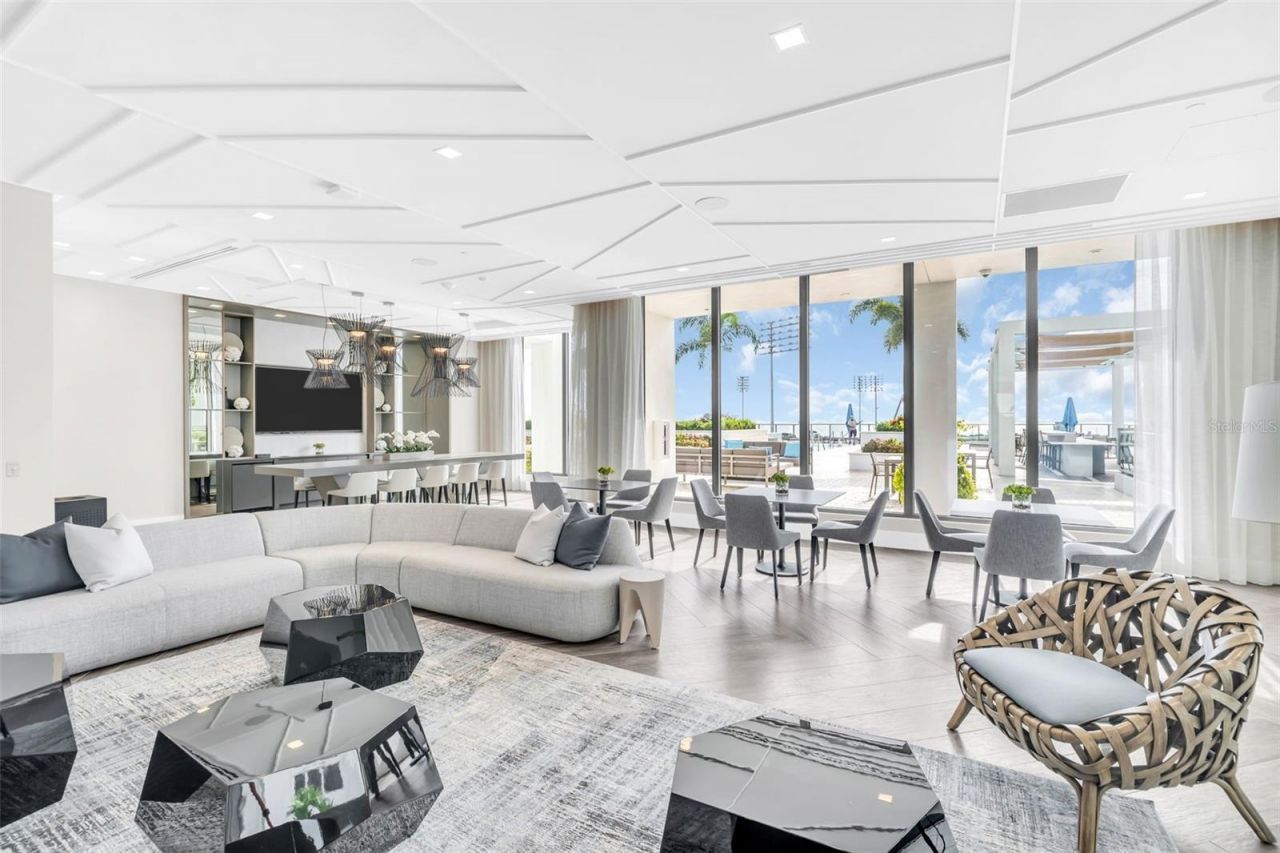 301 1st Street S, Unit 1404, Saint Petersburg, FL 33701 Photo