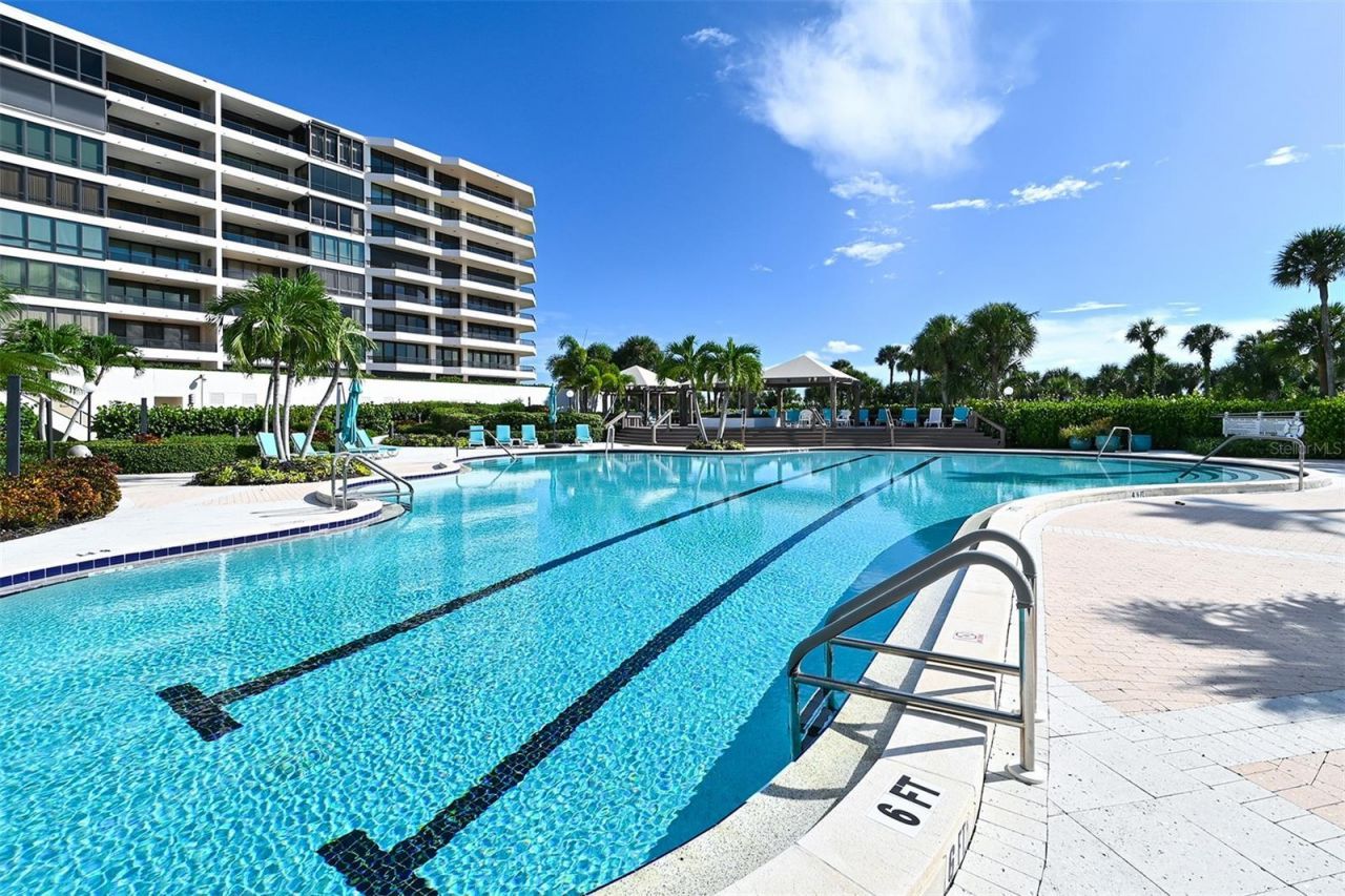 535 Sanctuary Drive, Unit C807, Longboat Key, FL 34228 Photo