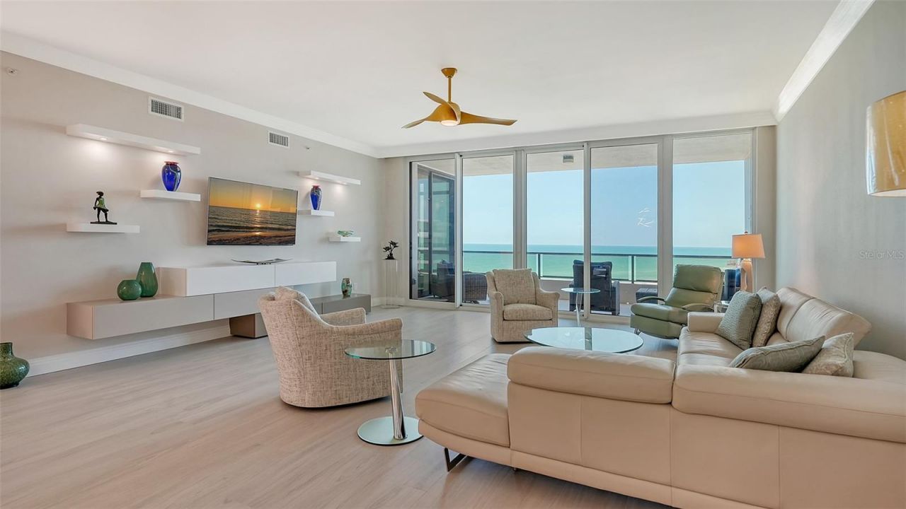 535 Sanctuary Drive, Unit C807, Longboat Key, FL 34228 Photo