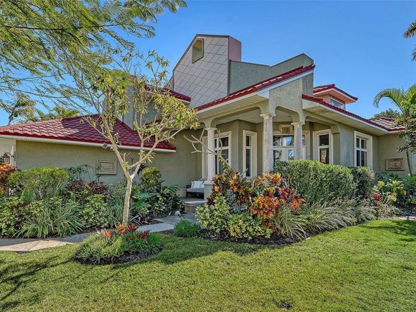 1934 DATURA STREET, SARASOTA, FL 34239