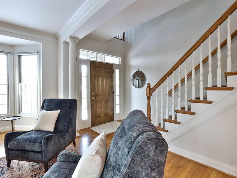 3045 Spencerhill Lane, Cincinnati, OH 45226 Photo 3