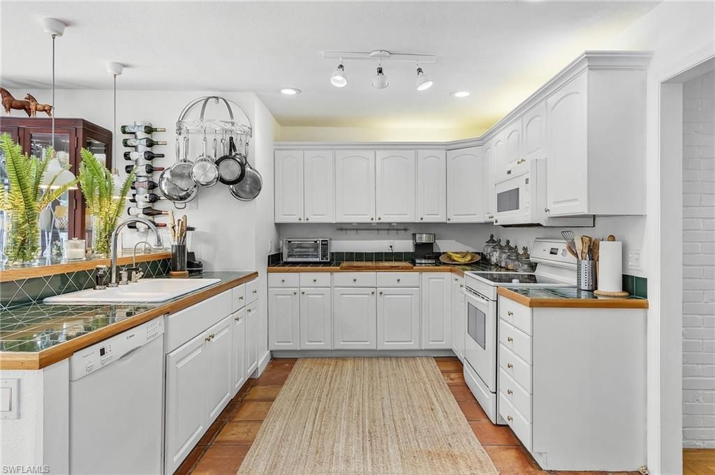 27553 Playa Del Rey Ln, Bonita Springs, FL 34135 Photo