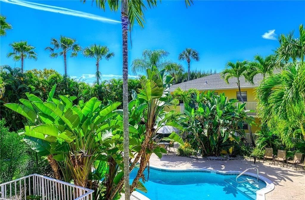 4290 Gulfstream Dr, Unit 5, Naples, FL 34112 Photo