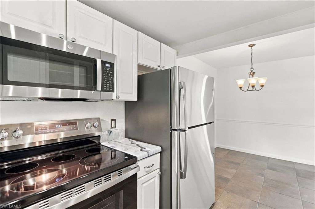 4290 Gulfstream Dr, Unit 5, Naples, FL 34112 Photo