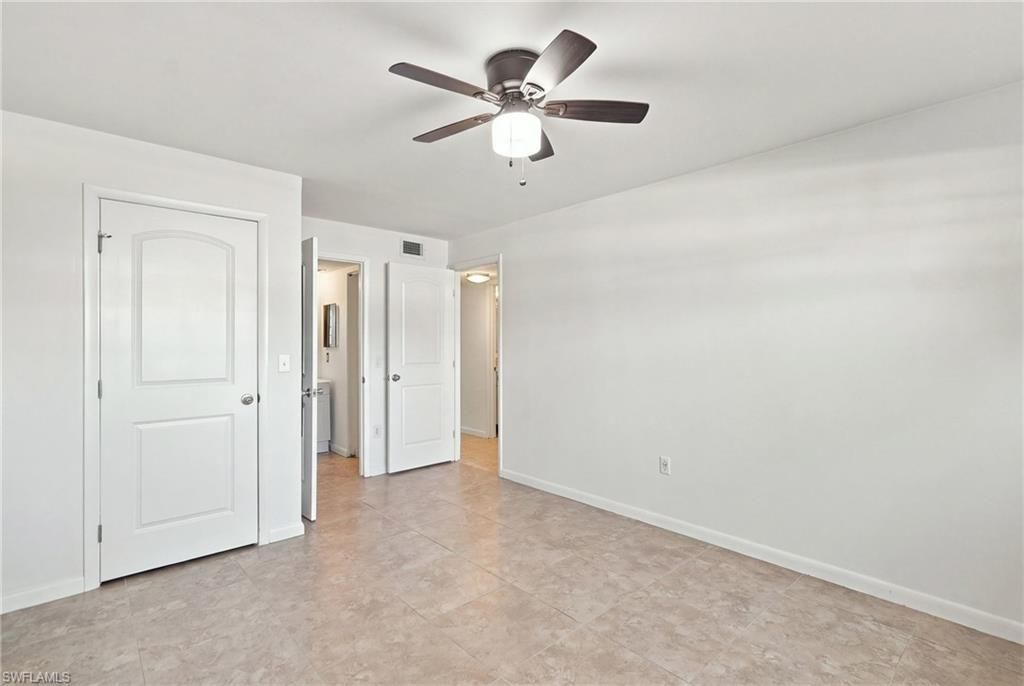 4290 Gulfstream Dr, Unit 5, Naples, FL 34112 Photo