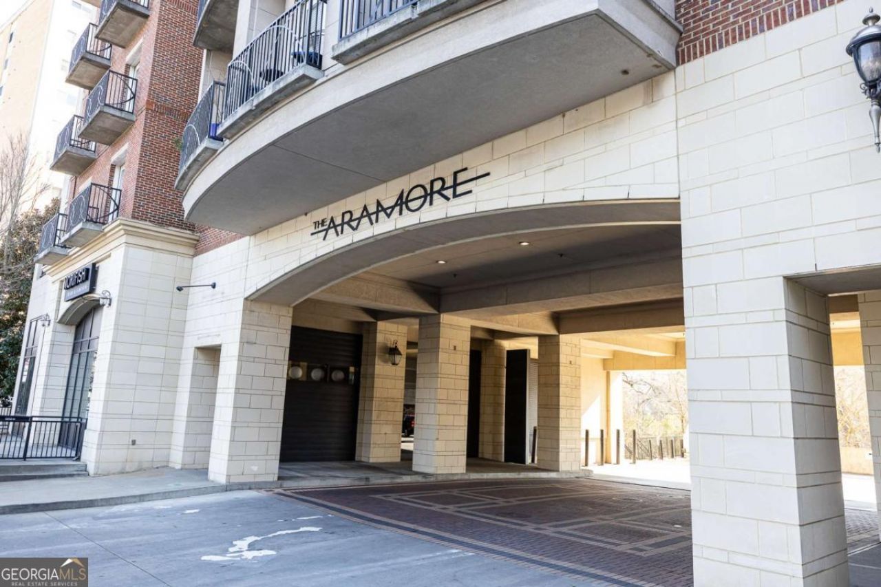 2277 Peachtree Road Ne, Unit 401, Atlanta, GA 30309 Main Photo