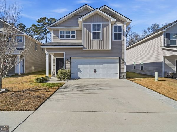 729 Fairview Circle, Hinesville, GA 31313