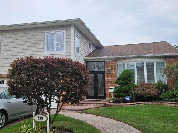 739 Bonnie Drive, Baldwin Harbor, NY 11510