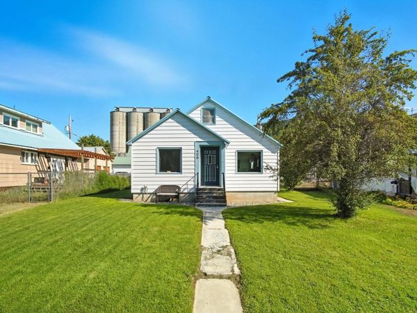 409 Pend Oreille Blvd, Metaline Falls, WA 99153