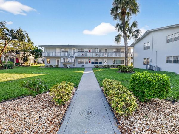46 Waltham B, West Palm Beach, FL 33417