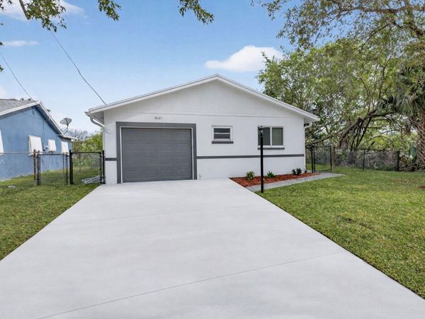 9197 SW 3rd Street, Boca Raton, FL 33428