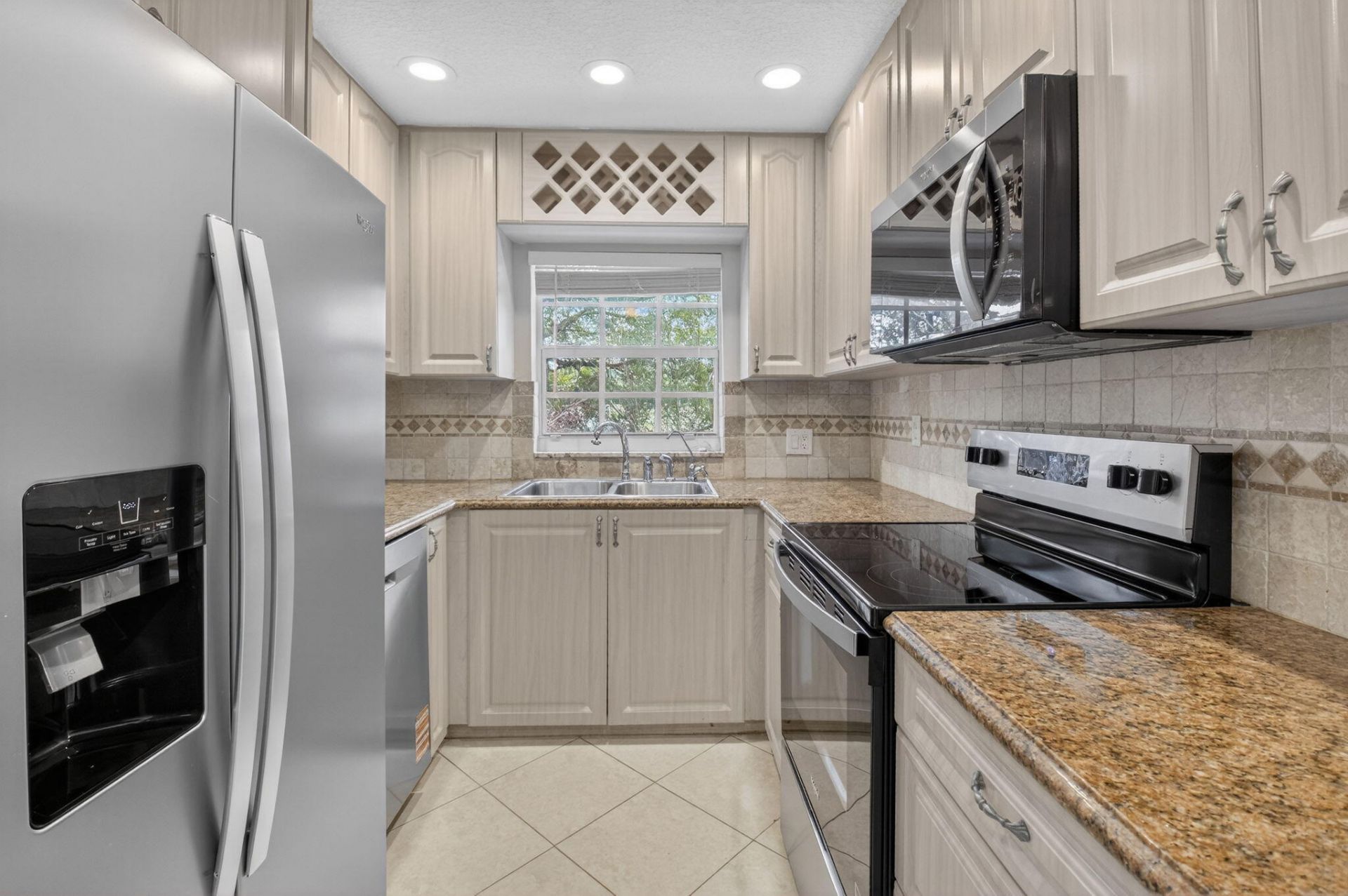 9197 SW 3rd Street, Boca Raton, FL 33428 Photo