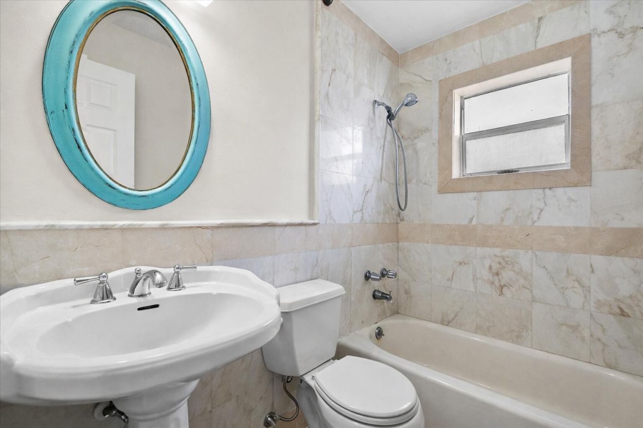 2561 SE Jason Avenue, Port Saint Lucie, FL 34952 Photo