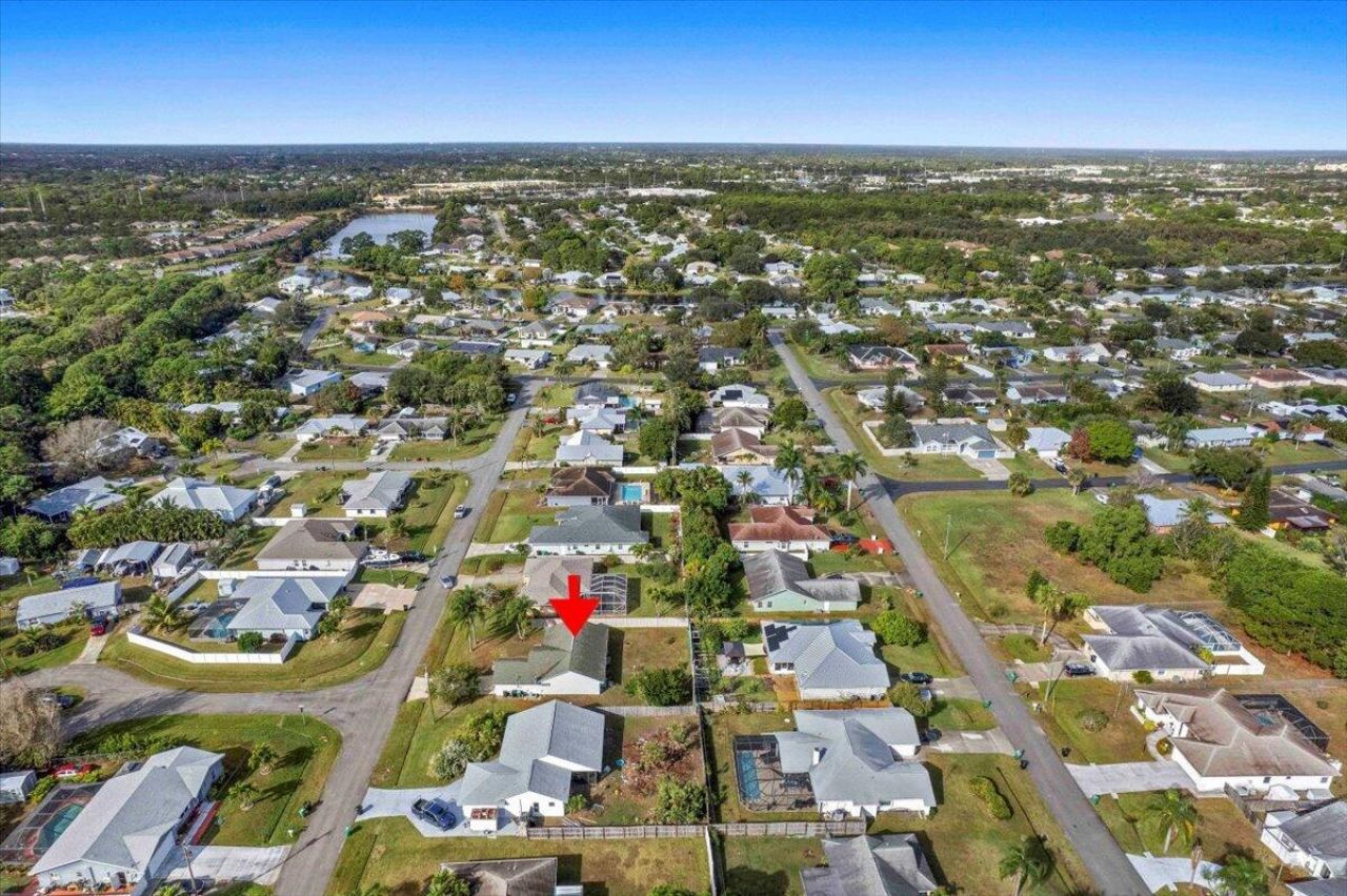 2561 SE Jason Avenue, Port Saint Lucie, FL 34952 Photo