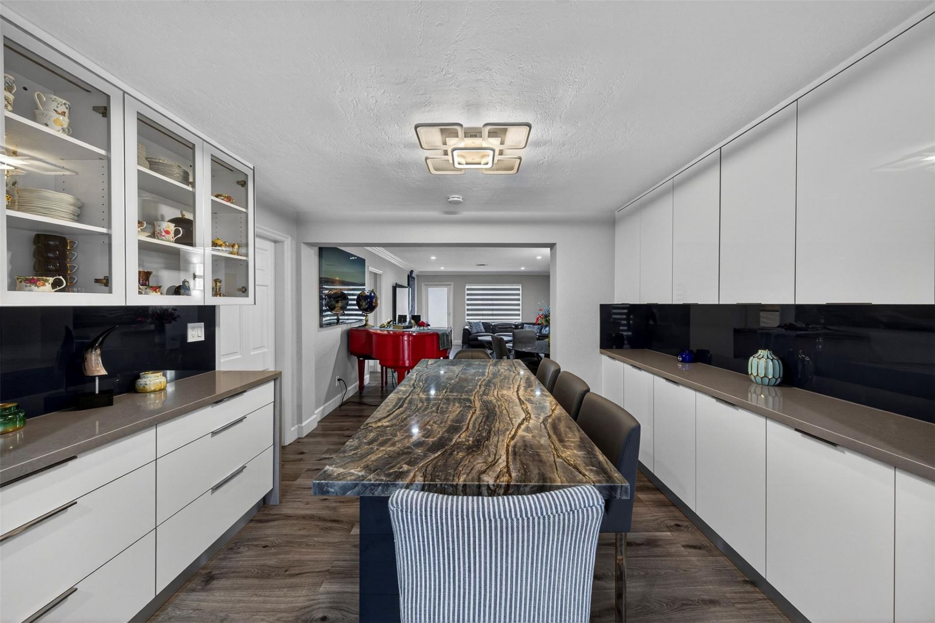 918 NE 4th Street, Hallandale Beach, FL 33009 Photo