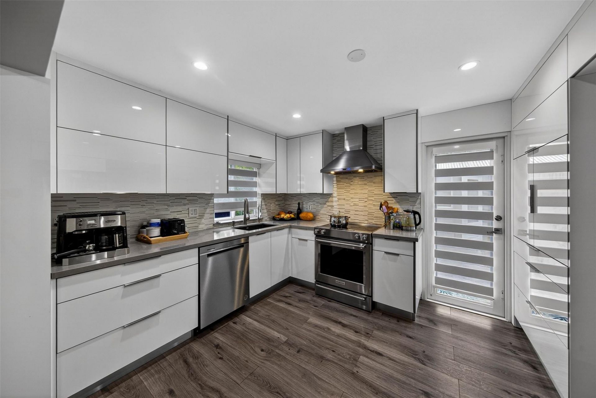 918 NE 4th Street, Hallandale Beach, FL 33009 Photo